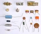 CAPACITORES